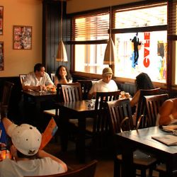 Cafe The Plaza