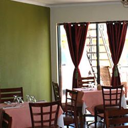 Zuzuroh Italian-Greek Taverna